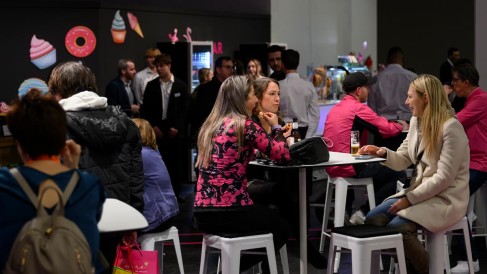 Lab5_Besucherinnnen_1200x675