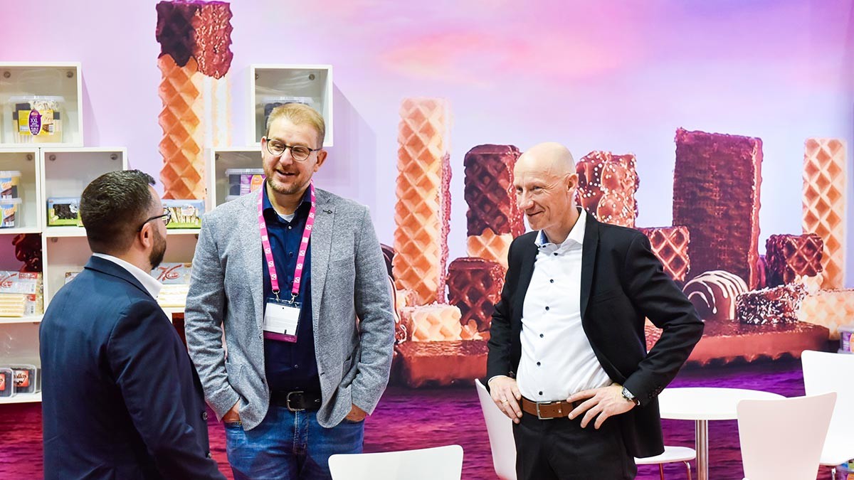In addition to cake, cookies and waffles, also stollen and gingerbread together with national specialities like panettone, baklava and macaroons, but also crispbread and rusks are exhibited at ISM.